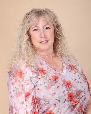 Christine Rutowski, Christine Rutowski, Post Closer